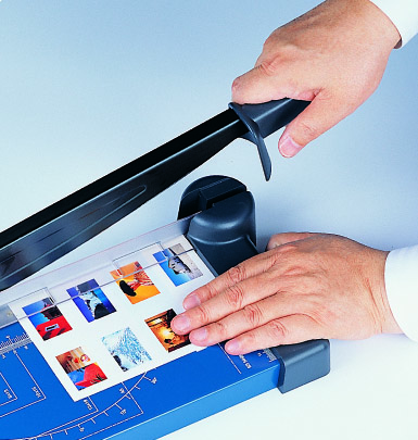 detail Kancelářská řezačka papíru AR 530 A4