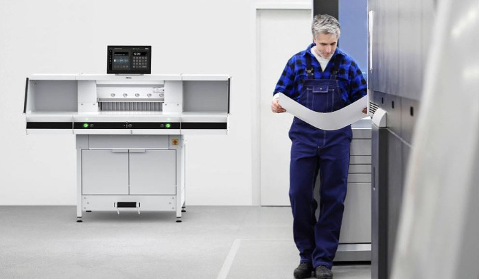 detail Elektrická stohová řezačka IDEAL THE 56