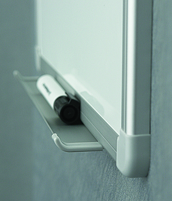 detail Magnetická tabule Ceramic Premium- keramický povrch, hliníkový rám 260x120 cm