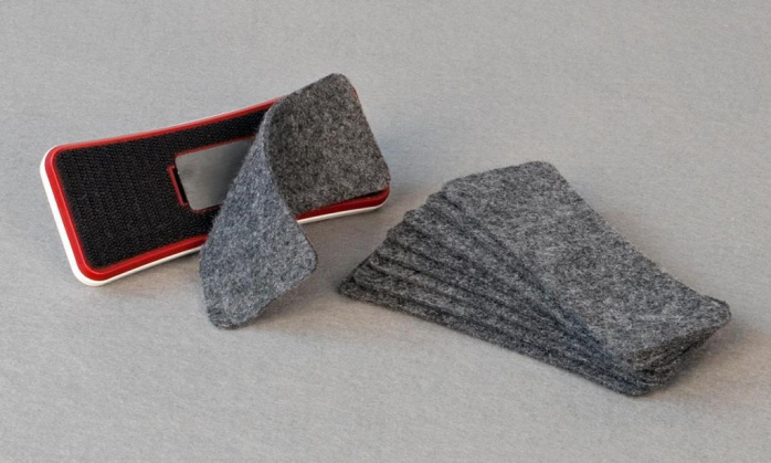 detail Magnetická stěrka ARTA s výměnným filcem