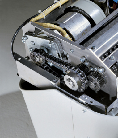 detail Skartovací stroj KOBRA 240 C4 TURBO