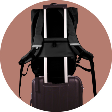 detail Batoh Identity Oxford černý