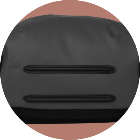 detail Batoh Identity Oxford černý