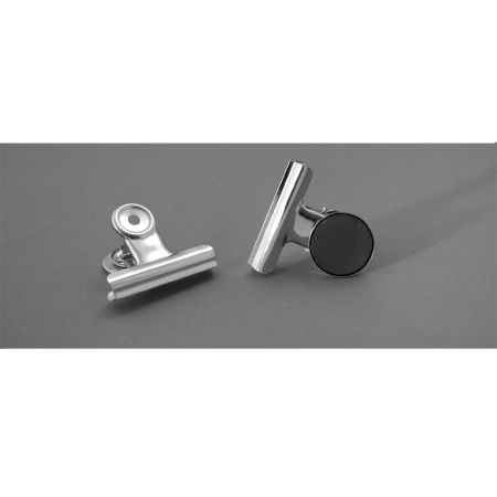 detail Klip 31 mm Sakota kovový s magnetem stříbrný