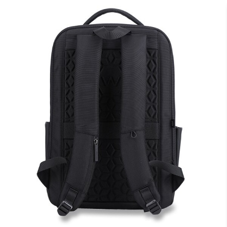 detail Batoh Walker Advance Black