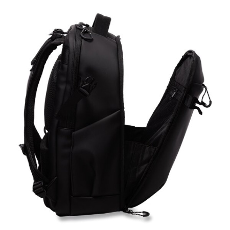 detail Batoh Walker Element Black