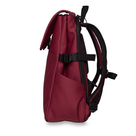 detail Batoh Walker Aura Raspberry