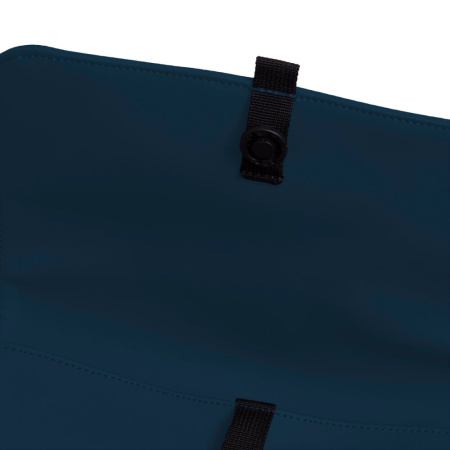 detail Batoh Walker Aura Midnight