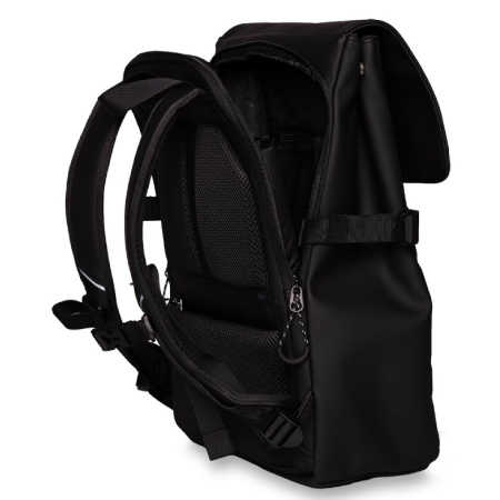 detail Batoh Walker Aura Black