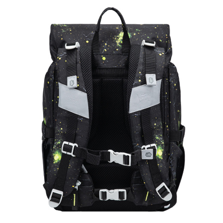 detail Batoh Baagl Airy Traktor