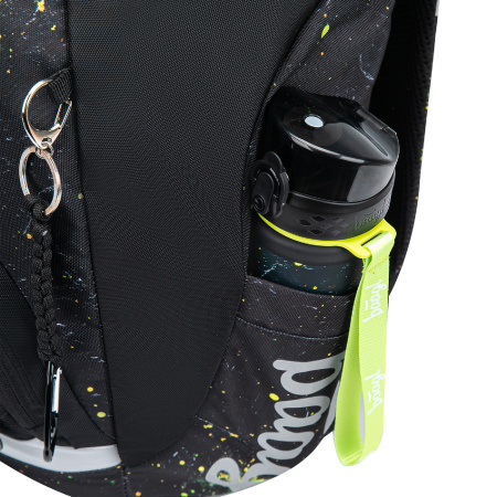 detail Batoh Baagl Airy Traktor