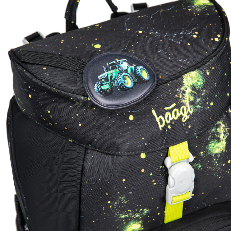 detail Batoh Baagl Airy Traktor