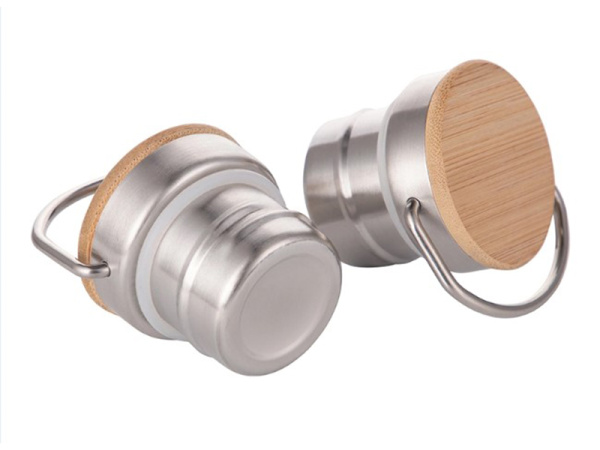 detail Stříbrná termoska s bambusovým víčkem - 500 ml