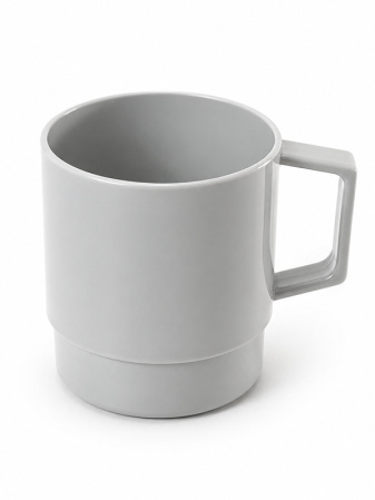 detail Světle šedý stohovatelný polymerový hrnek 10 Oz