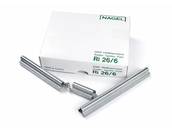detail Sešívací spony Nagel 26/6 R