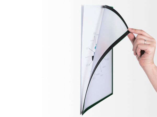 detail Magnetická kapsa na papír A4 - červená