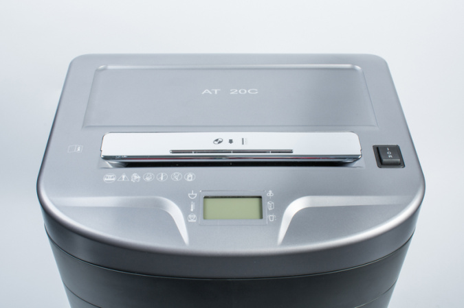 detail skartovací stroj AT-20C