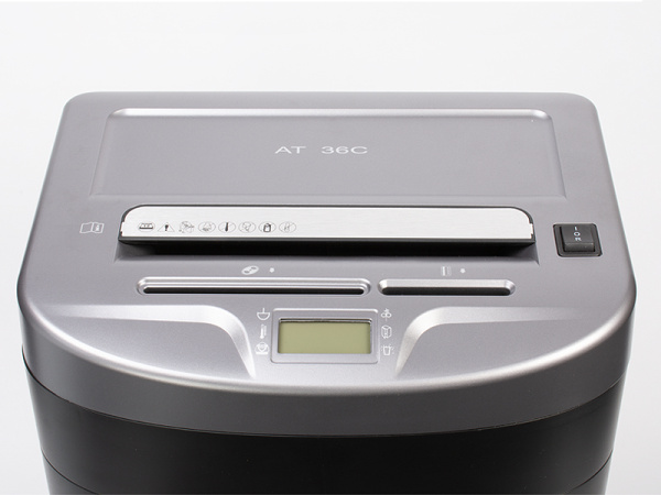 detail Skartovací stroj AT-36C - řez 2x10 mm