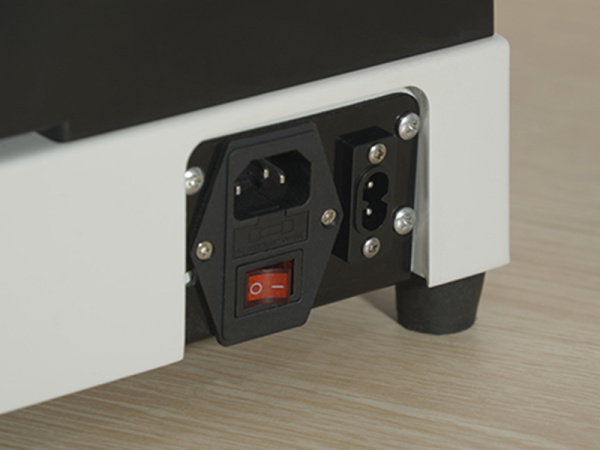 detail Elektrický vazač CE25A na plastovou vazbu