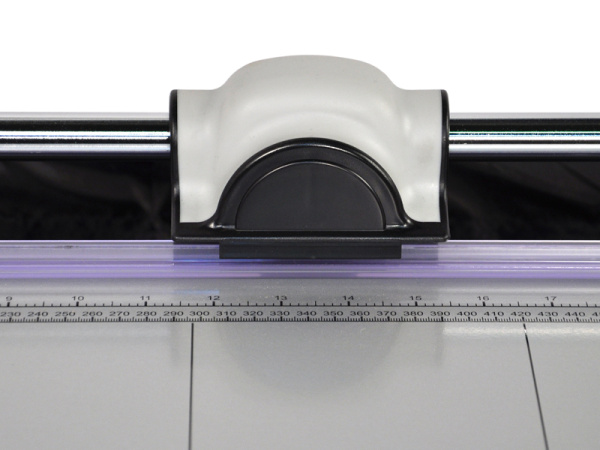 detail Řezačka papíru KW trio 3026 (1500)