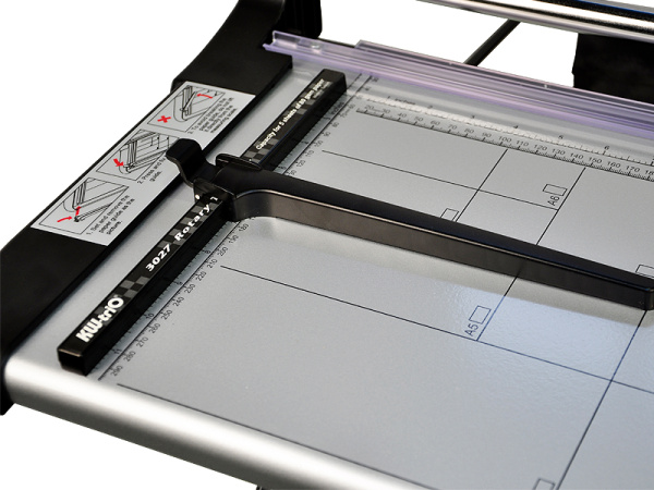 detail Řezačka papíru KW trio 3027 (2000)