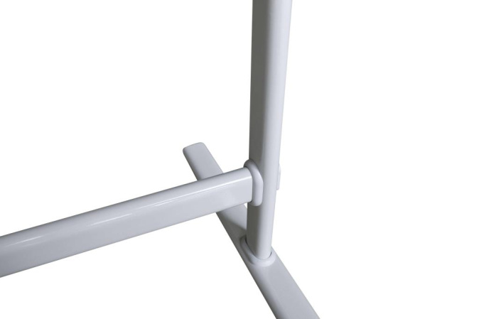 detail Revolver ARTA s aretací a ocelovým stojanem 180 x 120 cm