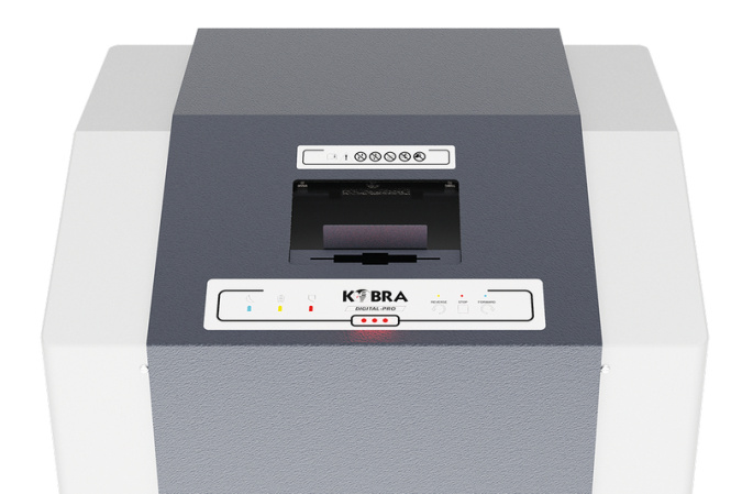 detail Skartovací stroj digitálních médií KOBRA DIGITAL PRO