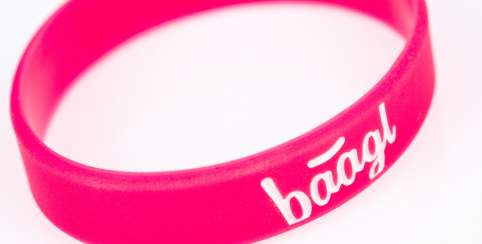 detail BAAGL Svítící náramek Logo růžový
