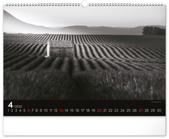 detail Nástěnný kalendář Snová krajina 2025, 48 × 33 cm