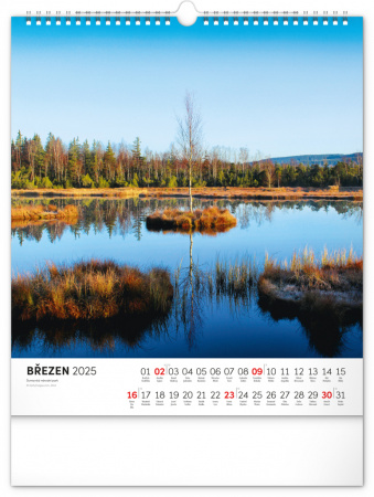 detail Nástěnný kalendář Šumava 2025, 30 × 34 cm